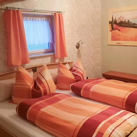 Gaestehaus Veronika *